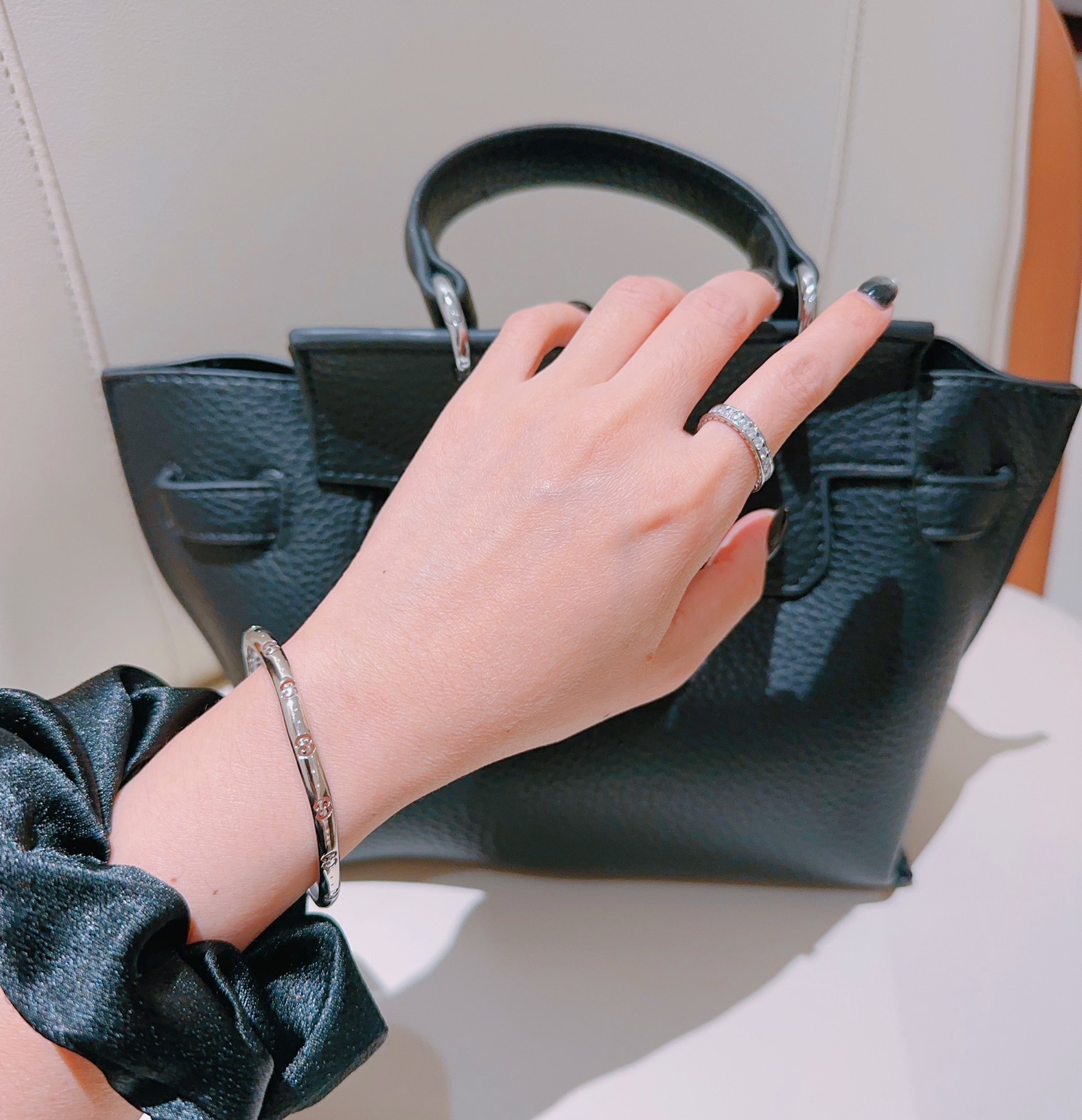 Gucci luxury item 6