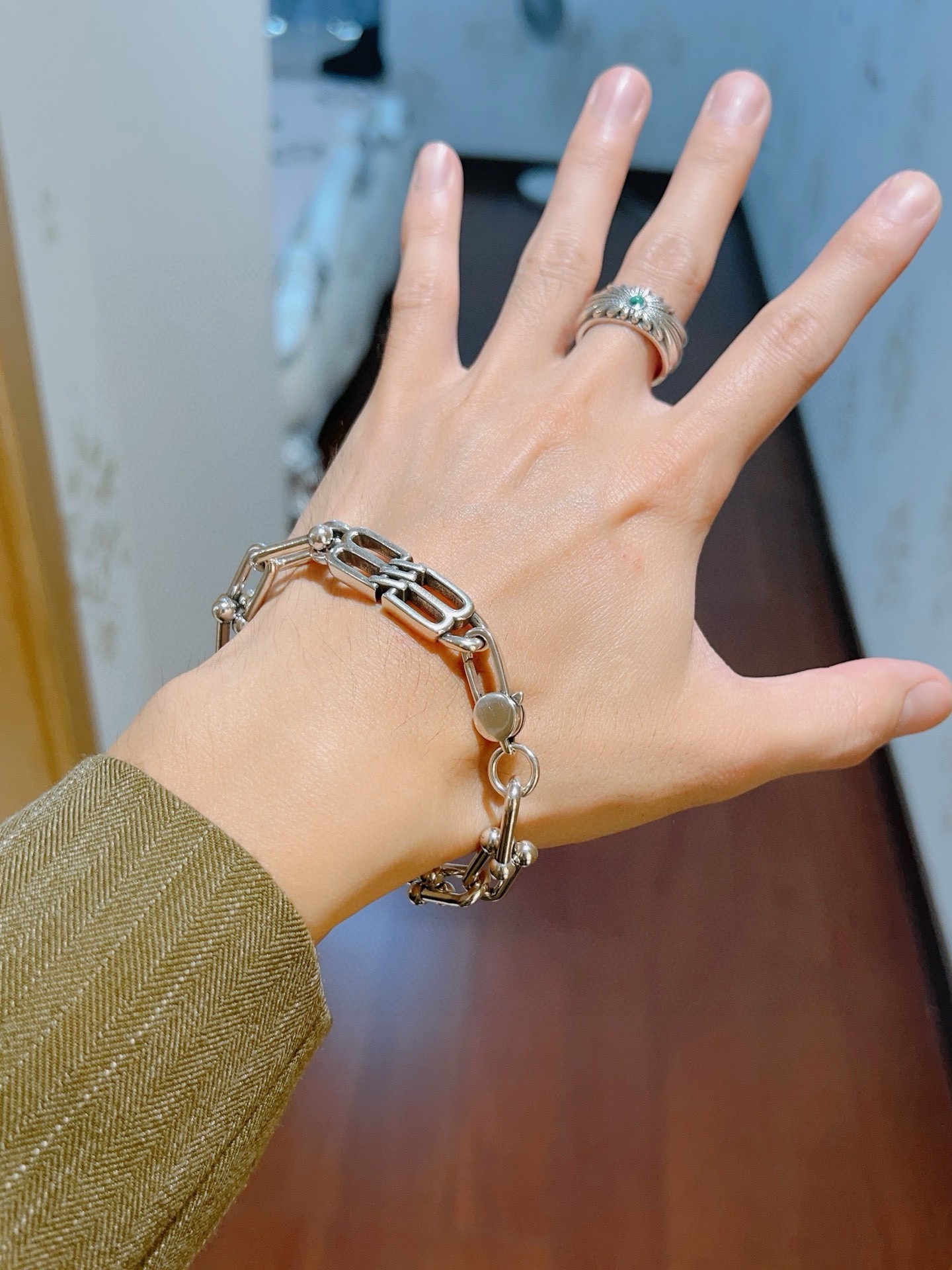 Balenciaga luxury bracelet 3