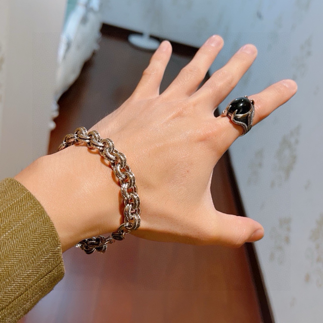 Gucci luxury designer product 7