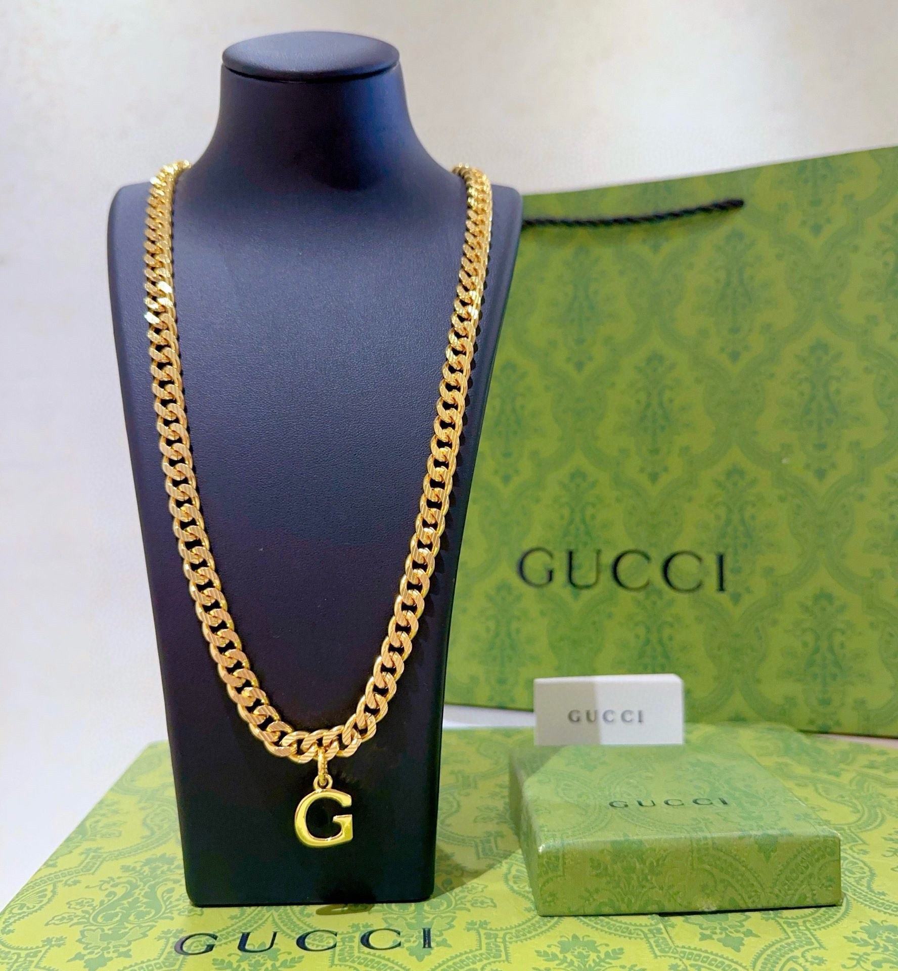 Gucci luxury necklace