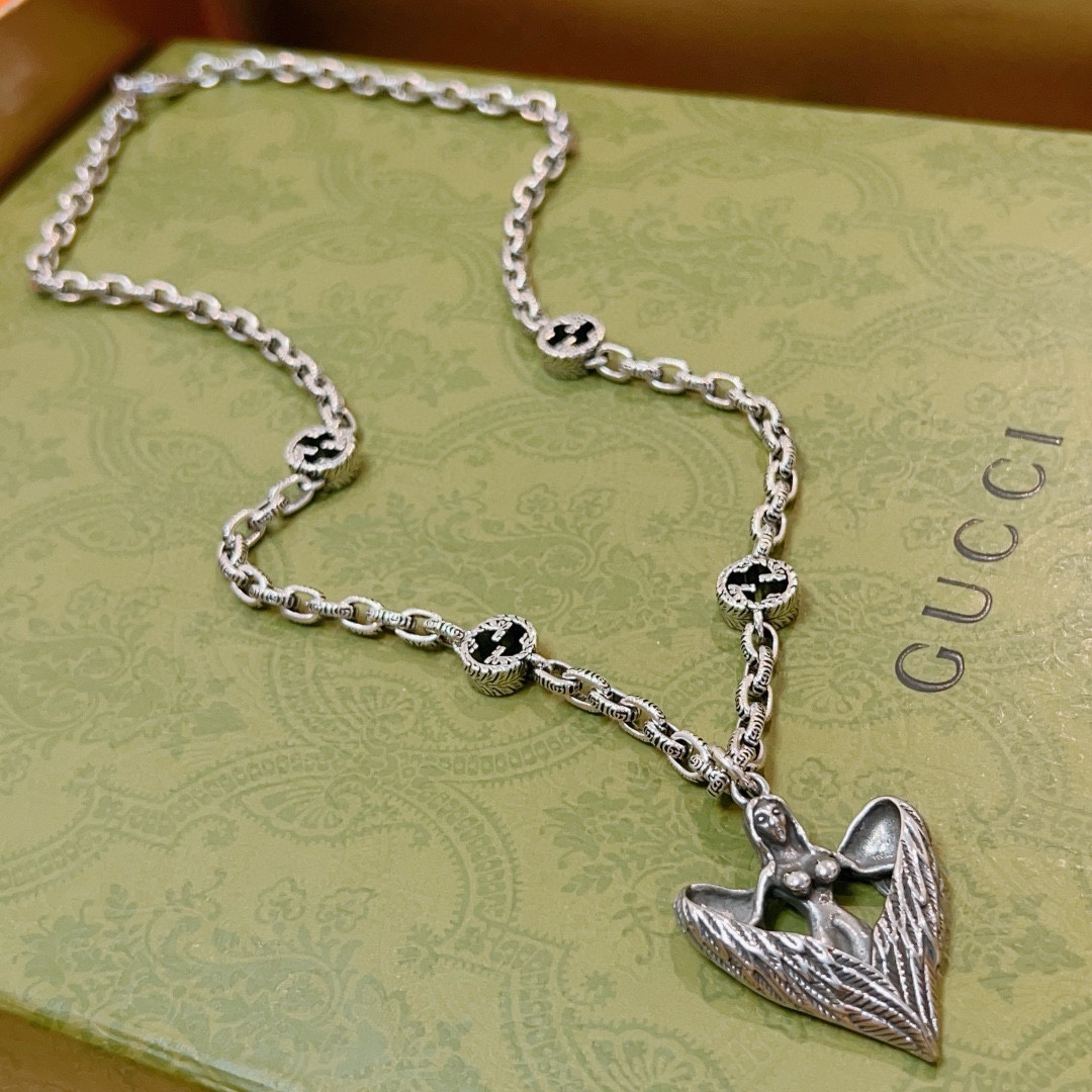 Gucci luxury necklace 4