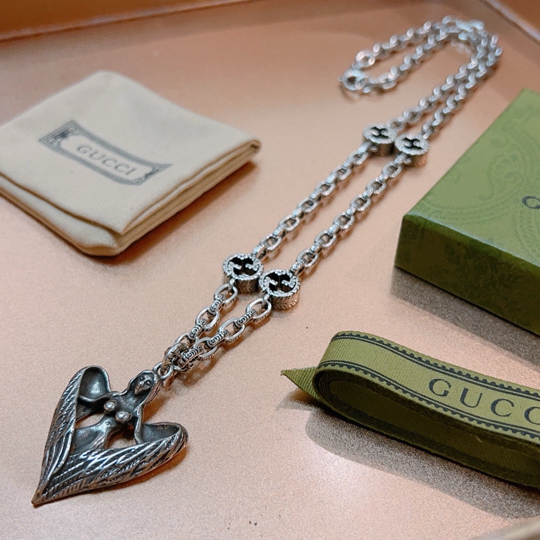 Gucci luxury necklace 2
