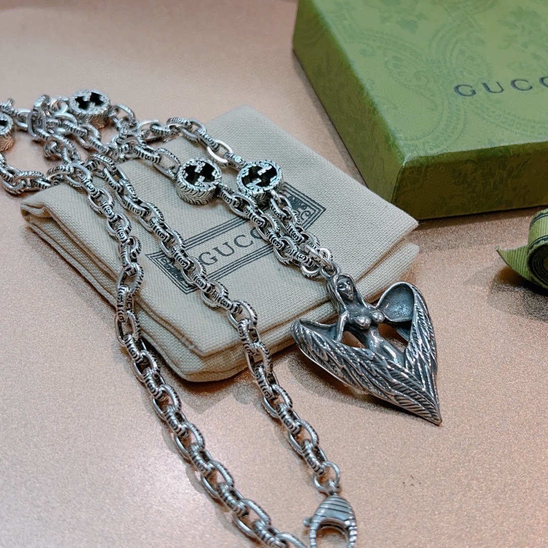 Gucci luxury necklace 8