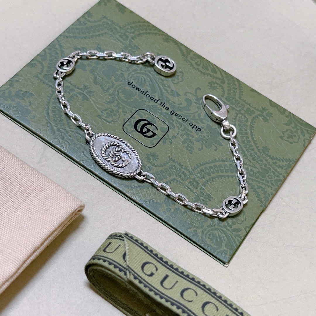 Gucci luxury bracelet 2