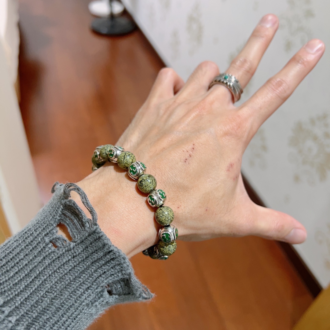 Gucci luxury bracelet 7