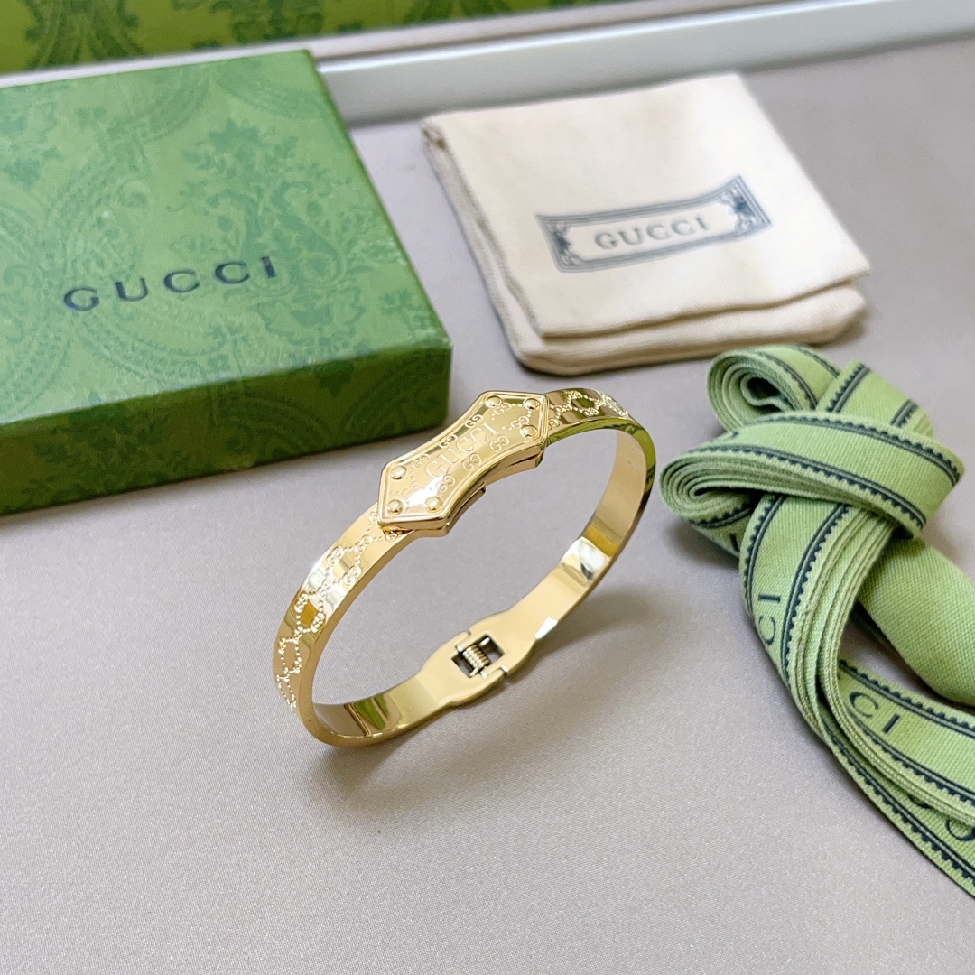 Gucci luxury item 2