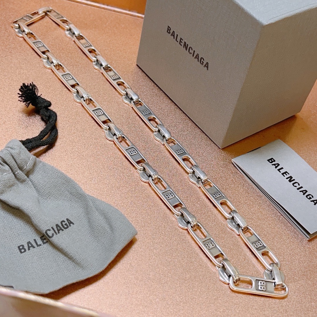 货🔹🔹新品 巴黎世家项链 Balenciaga 新款拉链设计项链🔹 细节做工精细 每个细节流程到位 设计工艺精细 款 设计独特 复古风格 巴黎 7