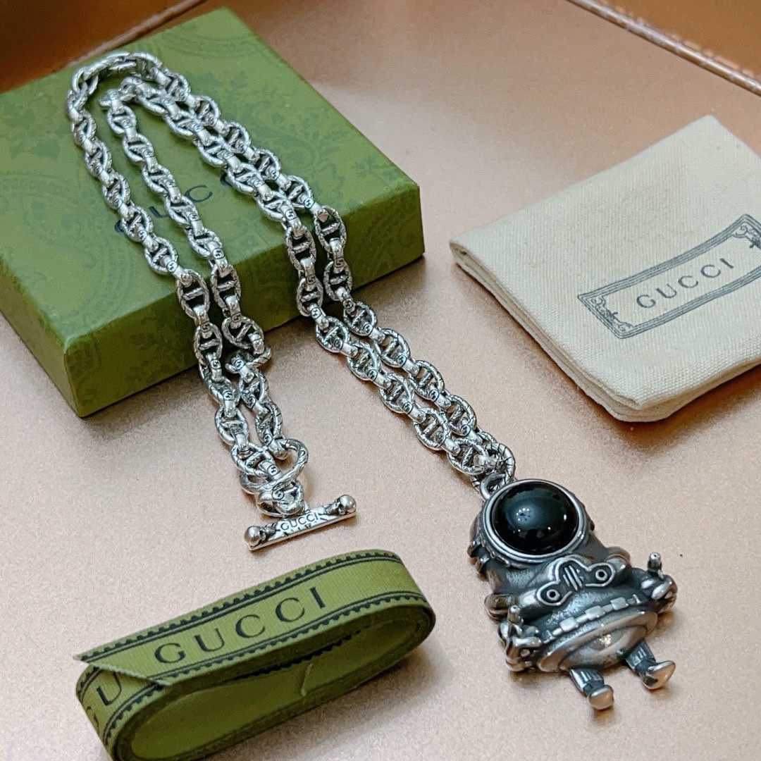 Gucci luxury necklace 7