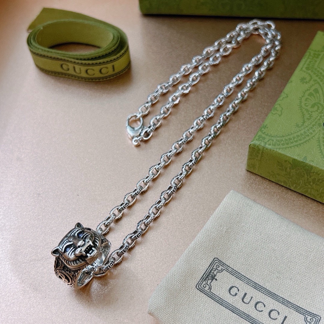 Gucci luxury necklace 3