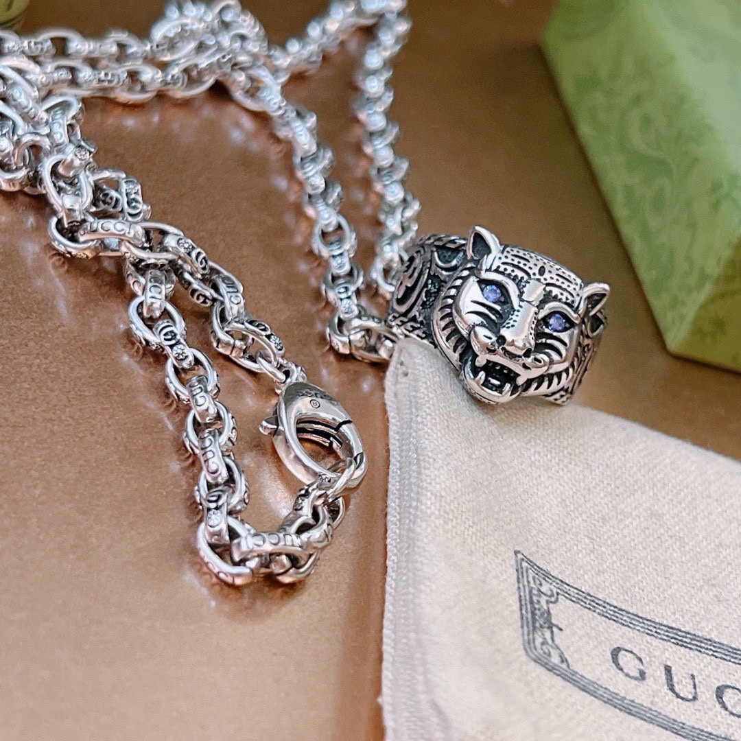Gucci luxury necklace 6