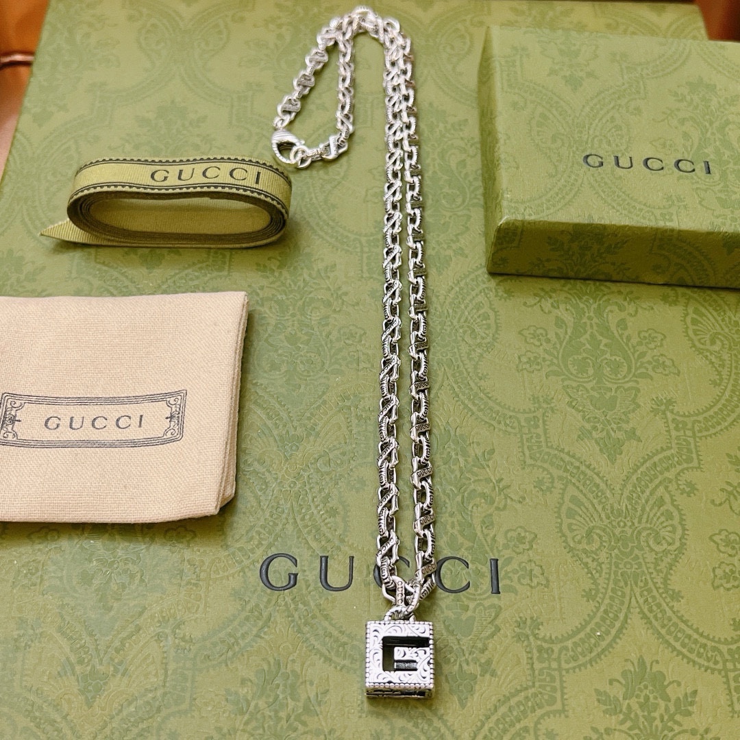 Gucci luxury necklace 4