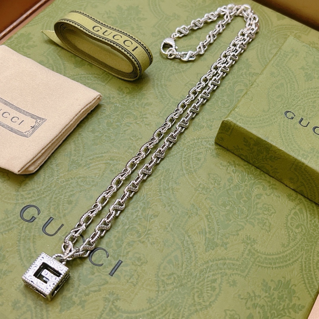 Gucci luxury necklace 3