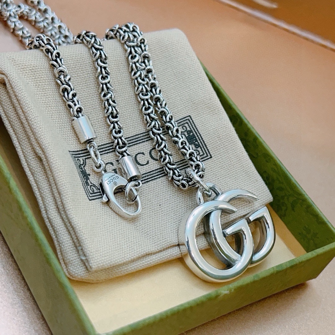 Gucci luxury necklace 2