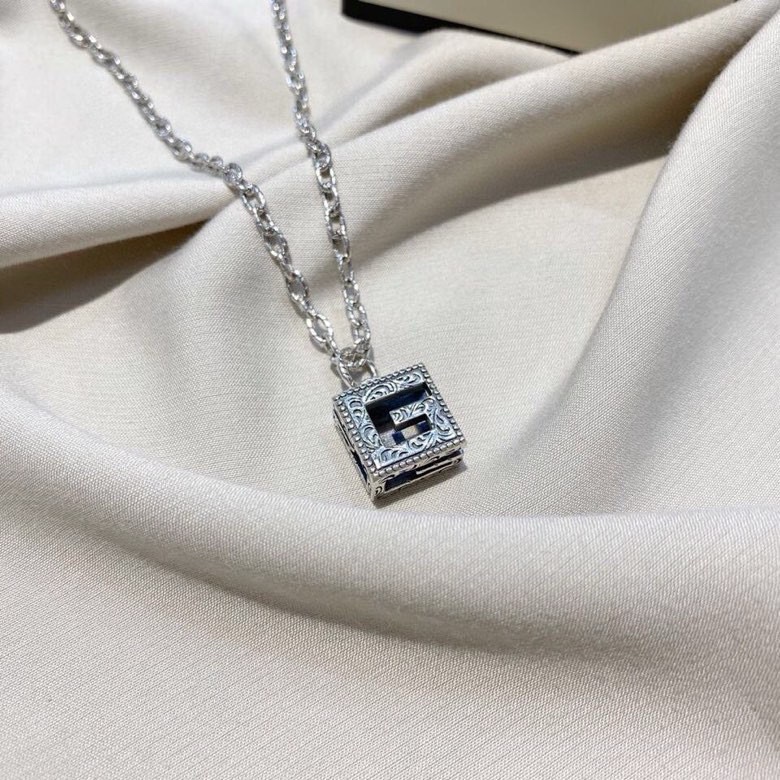 Gucci 2024热卖款项链 3