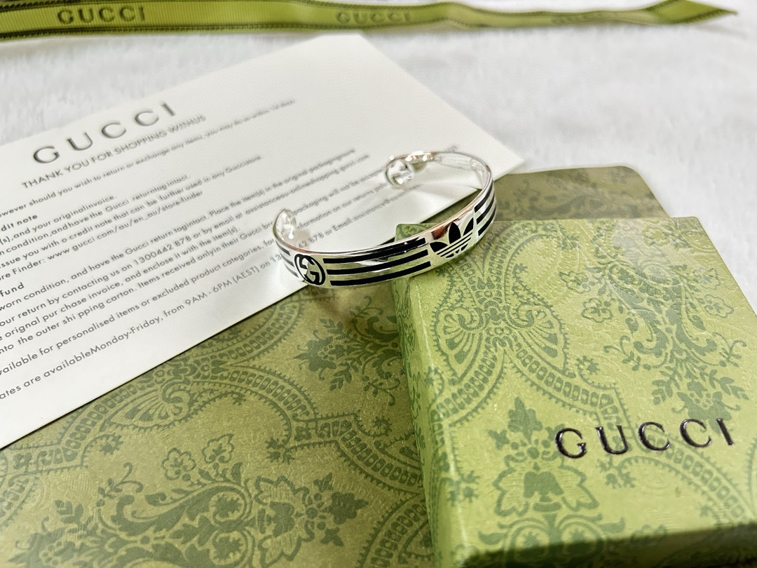 Gucci item 7