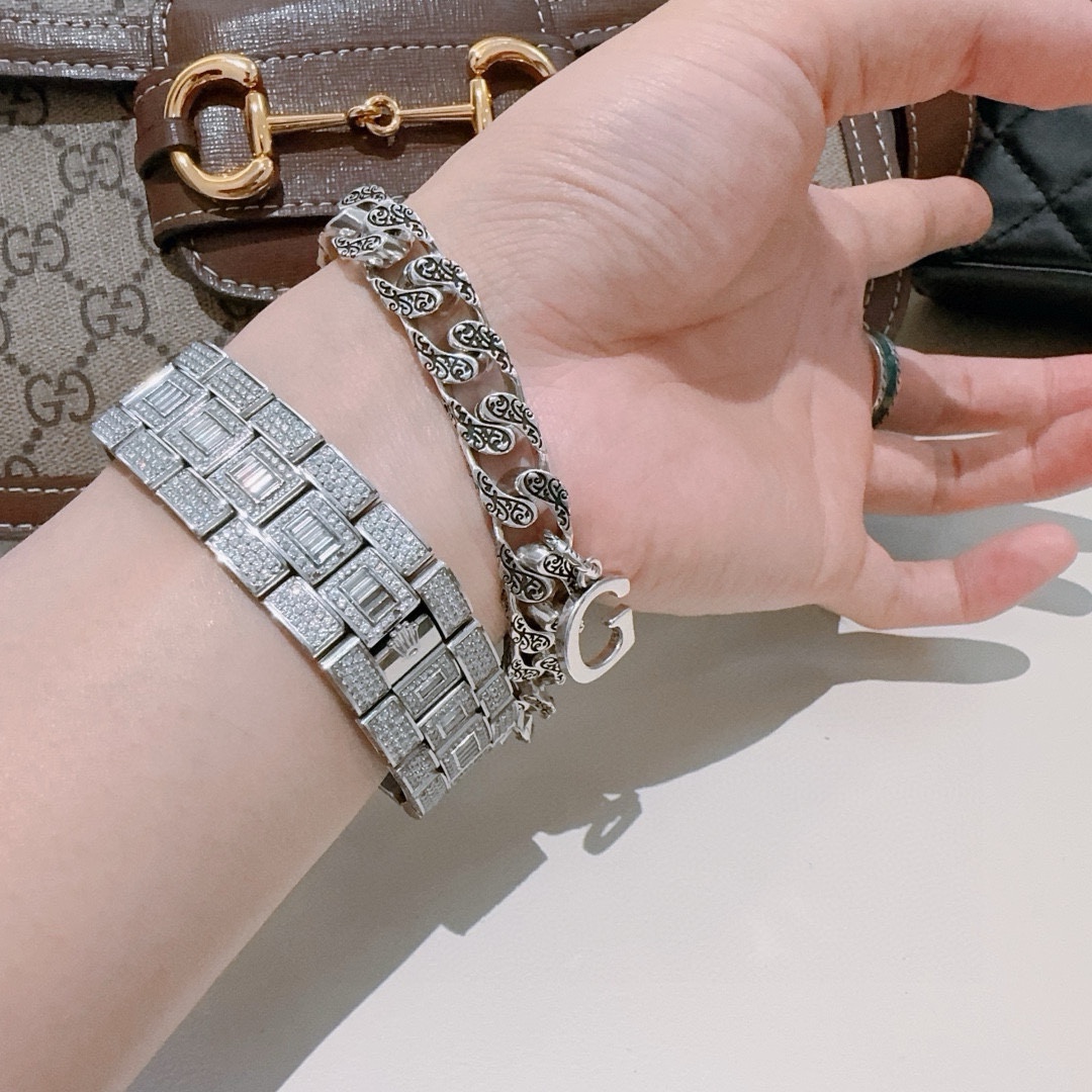 Gucci luxury designer product 4