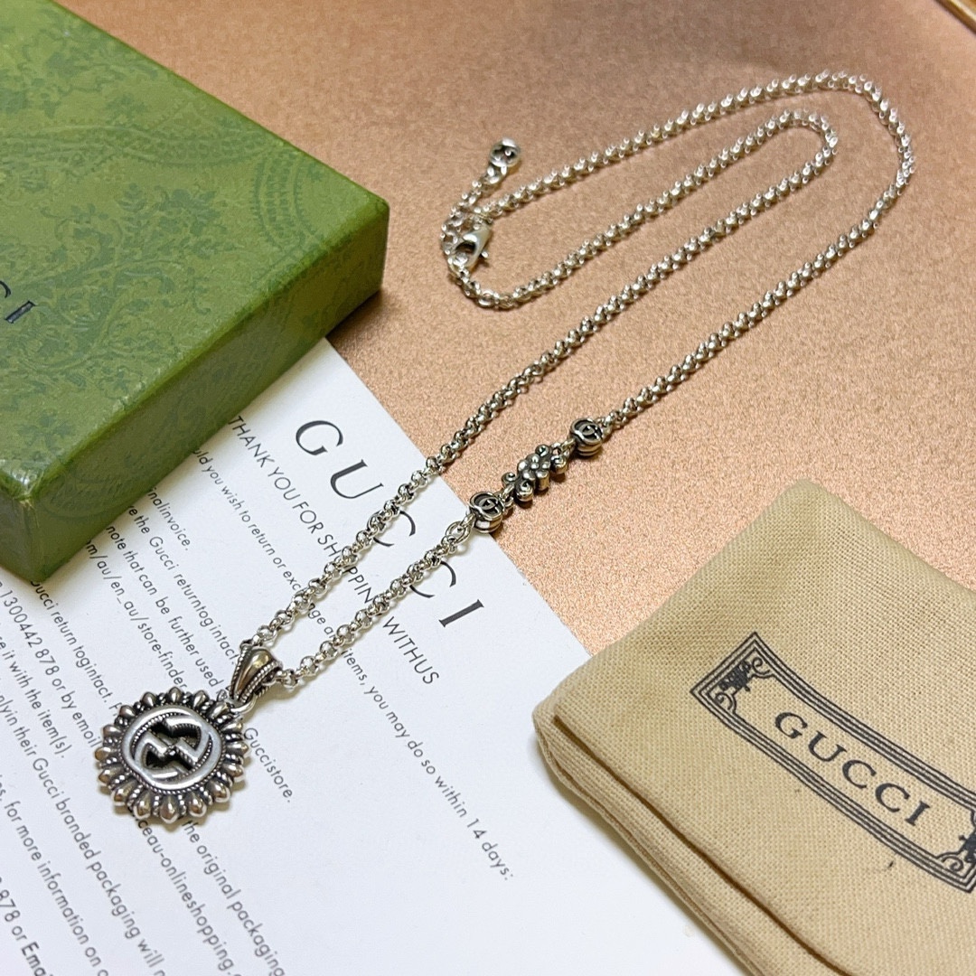 Gucci luxury necklace 7