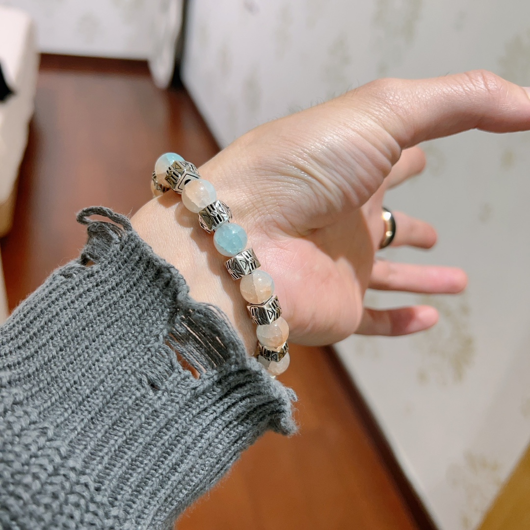 Balenciaga luxury bracelet 4
