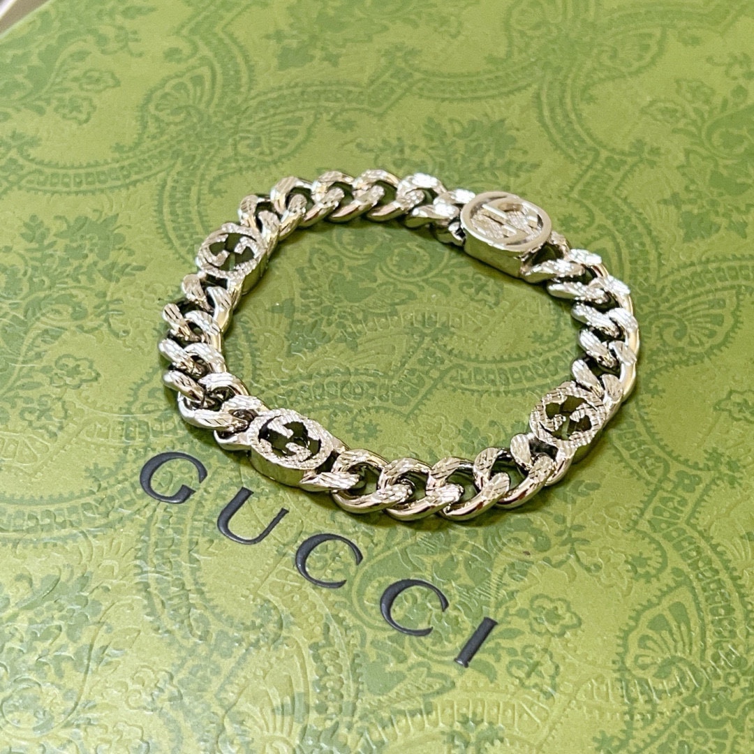 Gucci luxury bracelet 4