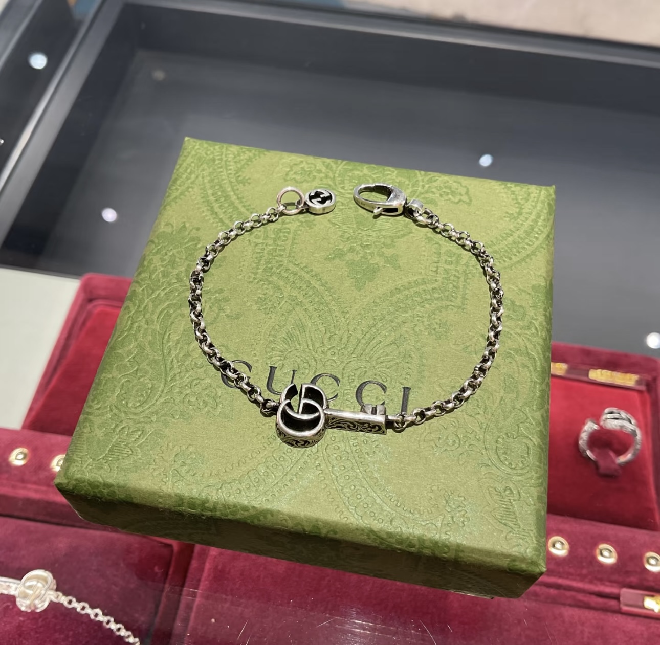 Gucci luxury bracelet 7