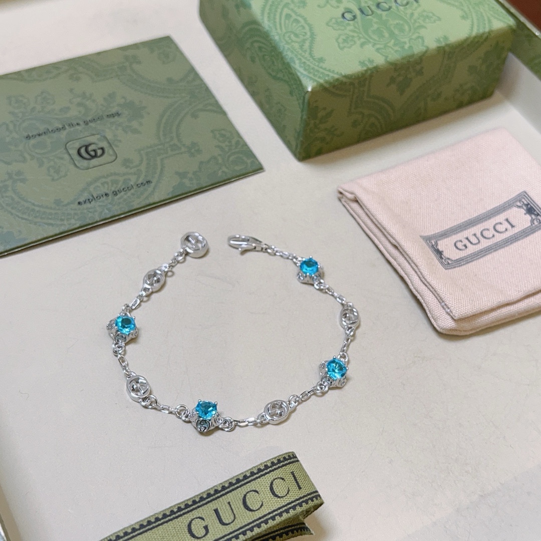 最新出炉土豪版手链 认准细节 独家高品质🌼 Gucci古驰手链最新款的经典款 精致无论款式 质感 都是绝对的顶尖feel 只要看一眼就懂了 超 7