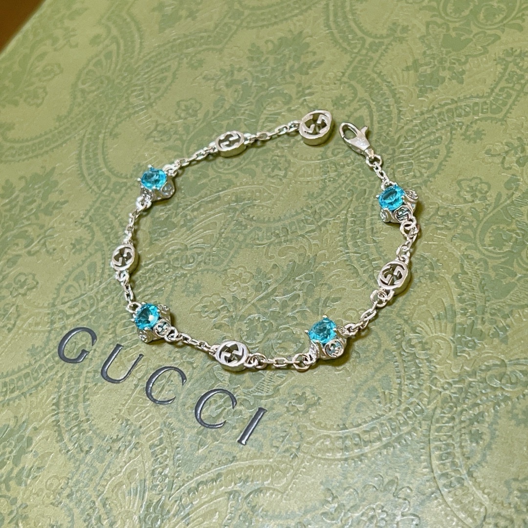 最新出炉土豪版手链 认准细节 独家高品质🌼 Gucci古驰手链最新款的经典款 精致无论款式 质感 都是绝对的顶尖feel 只要看一眼就懂了 超 4