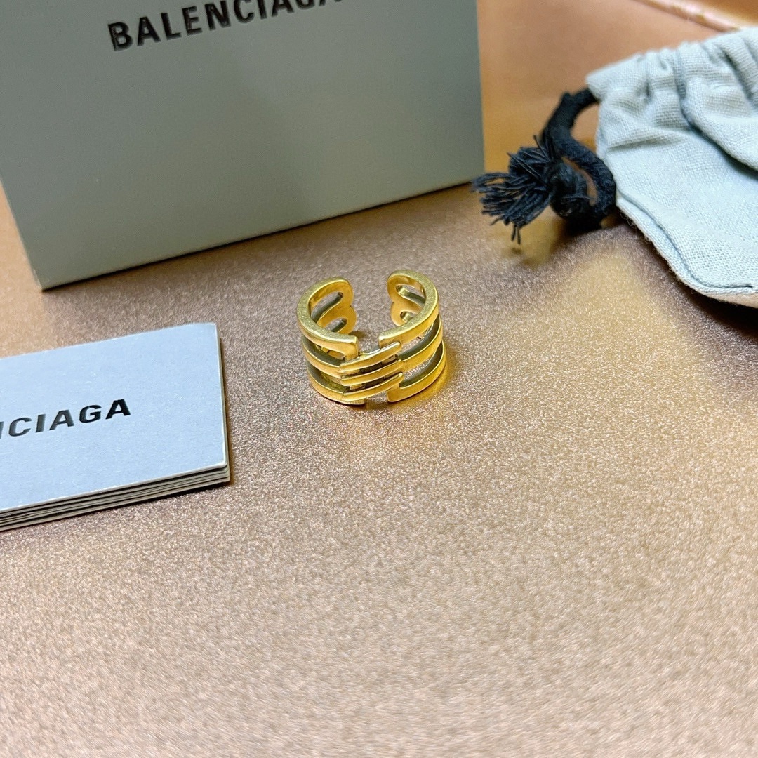 货🔹🔹新品 巴黎世家戒指 Balenciaga戒指🔹巴黎世家戒指款 设计独特 前卫 做旧复古处理 7