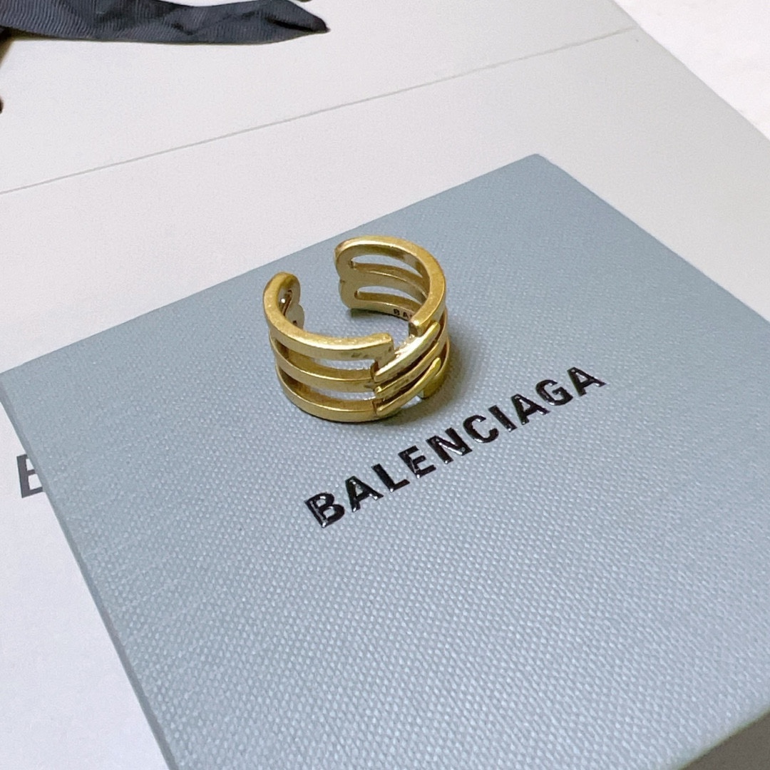 货🔹🔹新品 巴黎世家戒指 Balenciaga戒指🔹巴黎世家戒指款 设计独特 前卫 做旧复古处理 6