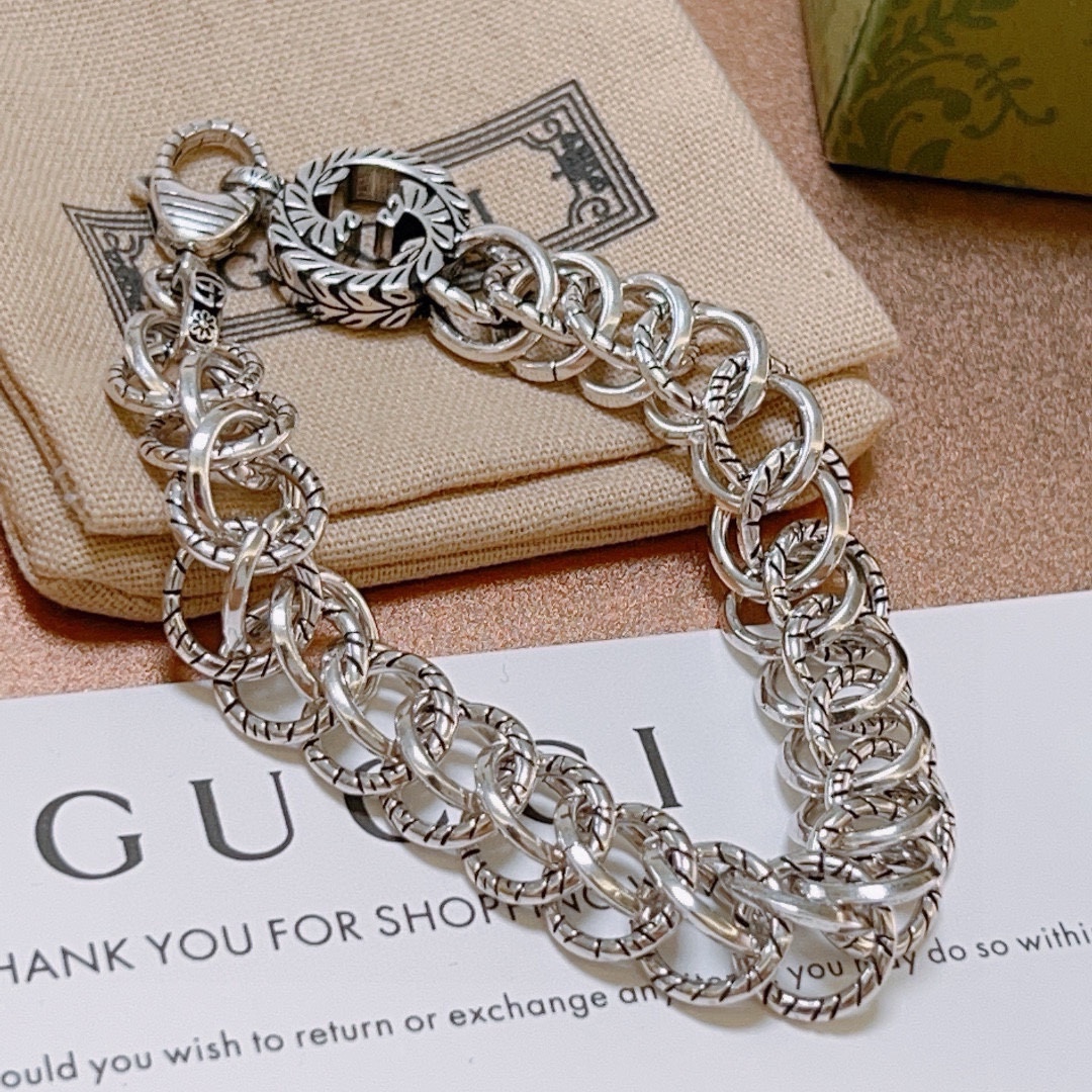 Gucci luxury bracelet 7