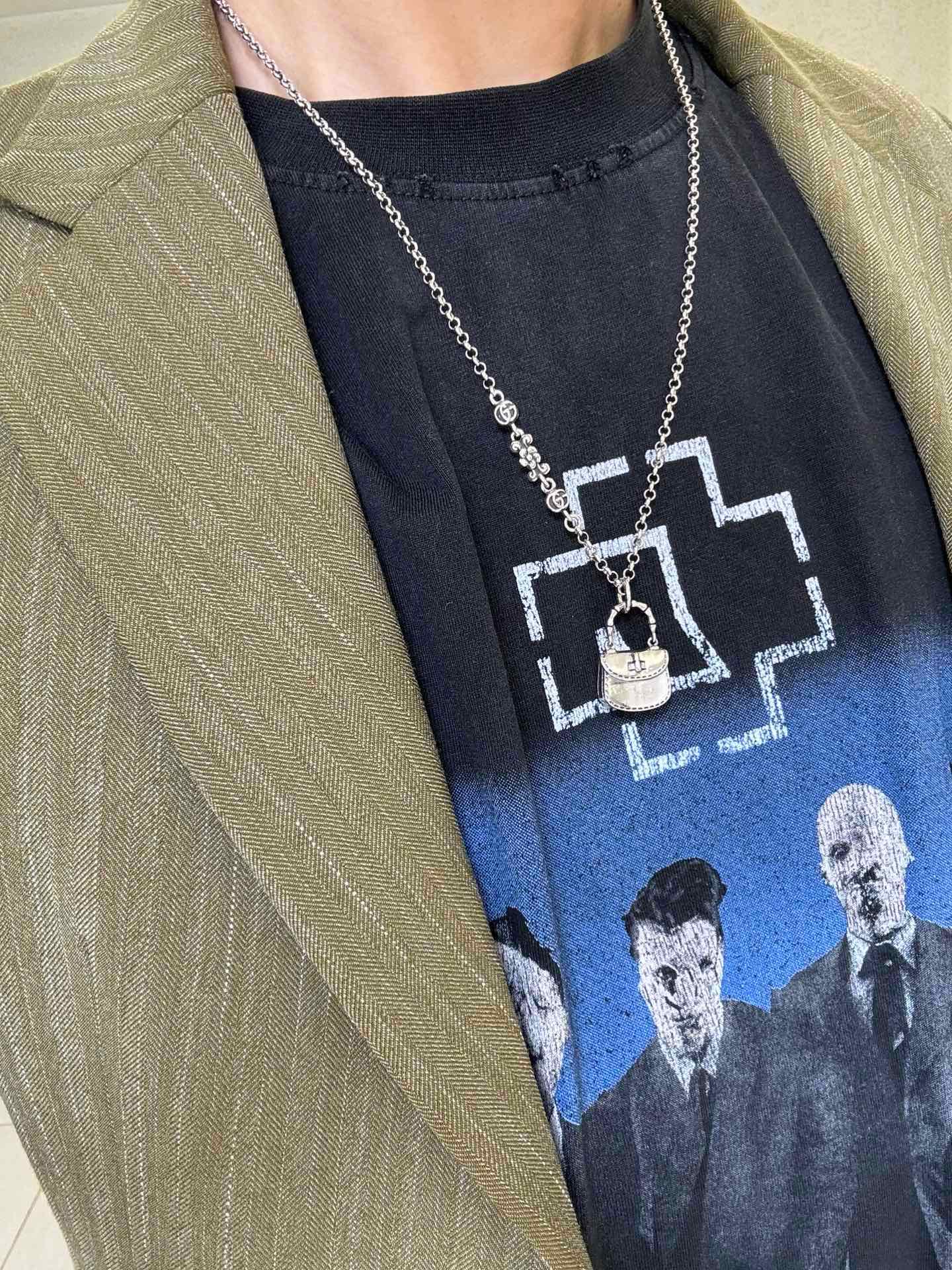 新品发布 👒Gucci古驰项链最新款链条档次更高Anger Forest系列双G经典款古驰👔艺术设计理念项链系列K金项链🎨🖼️服饰瞬间 3