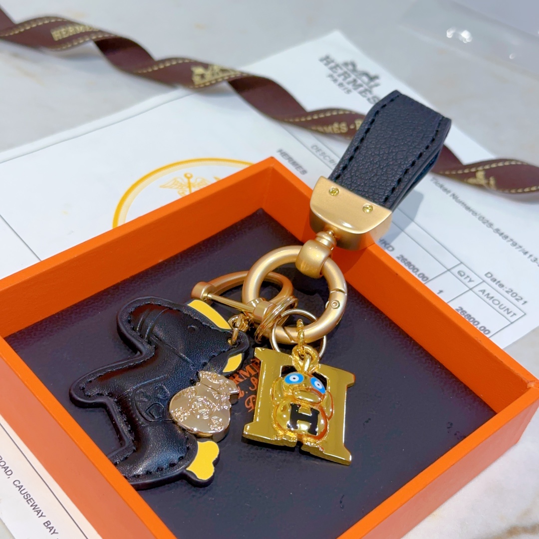 Luxurious Hermes Key Button in Platinum for Customized High-End Craftsmanship - 图片 3