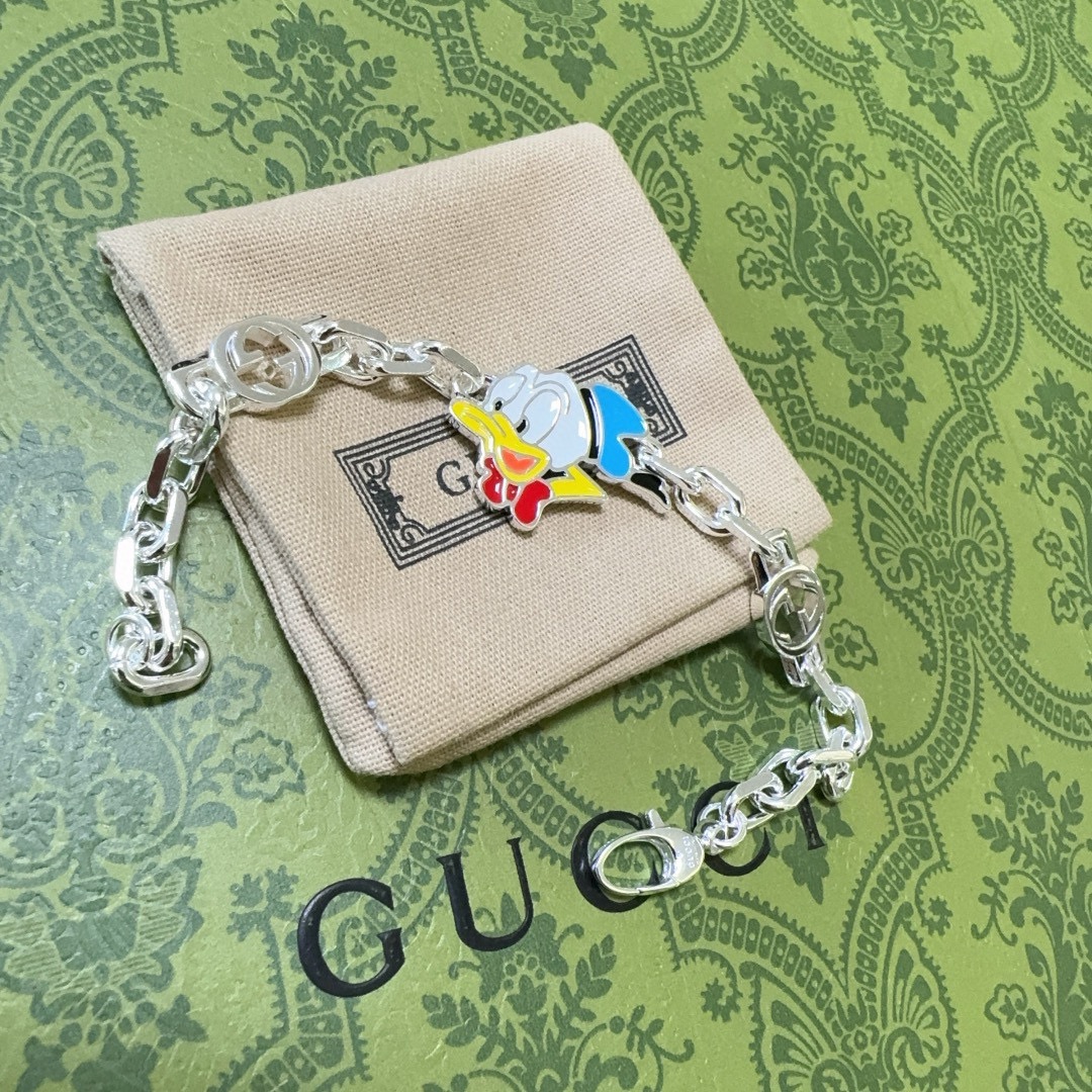 Gucci luxury bracelet 7