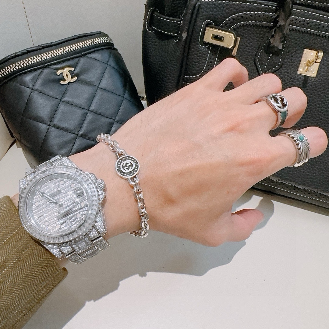 Gucci luxury bracelet 7