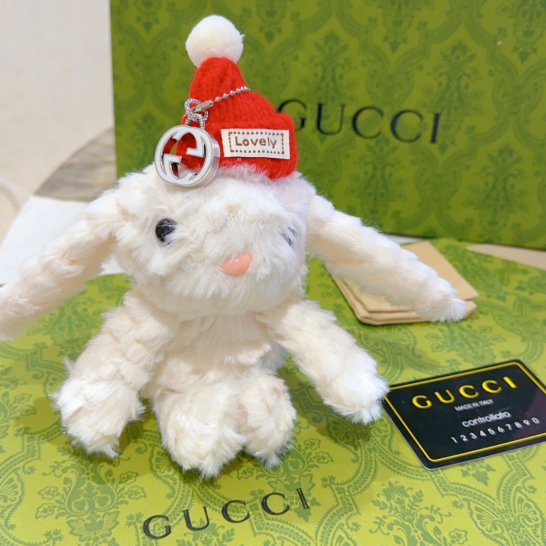 2025款古驰兔爆款来袭 新品发布 👒Gucci古驰钥匙扣古驰包包扣 最新款包包挂饰档次更高Anger 2