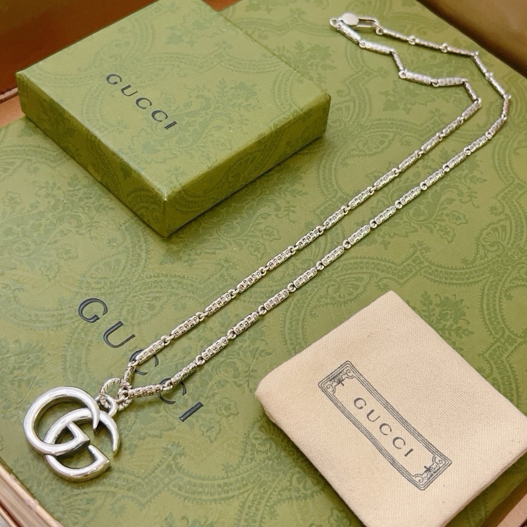 Gucci luxury necklace 8