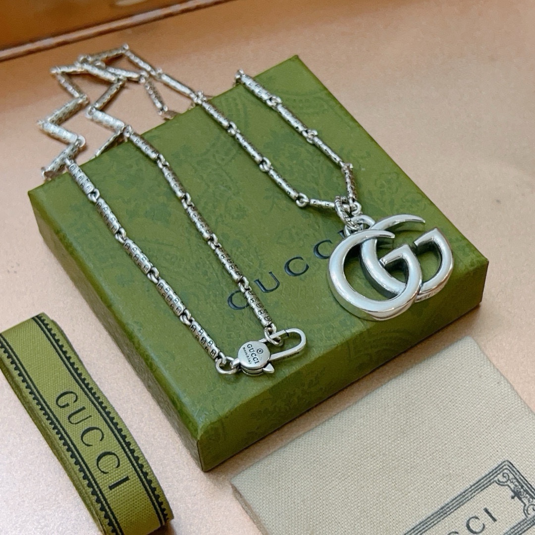 Gucci luxury necklace 9
