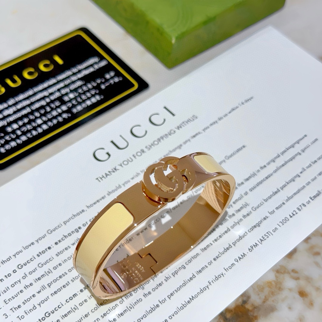 Gucci luxury item 9
