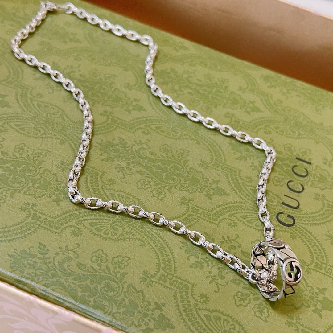 Gucci luxury necklace