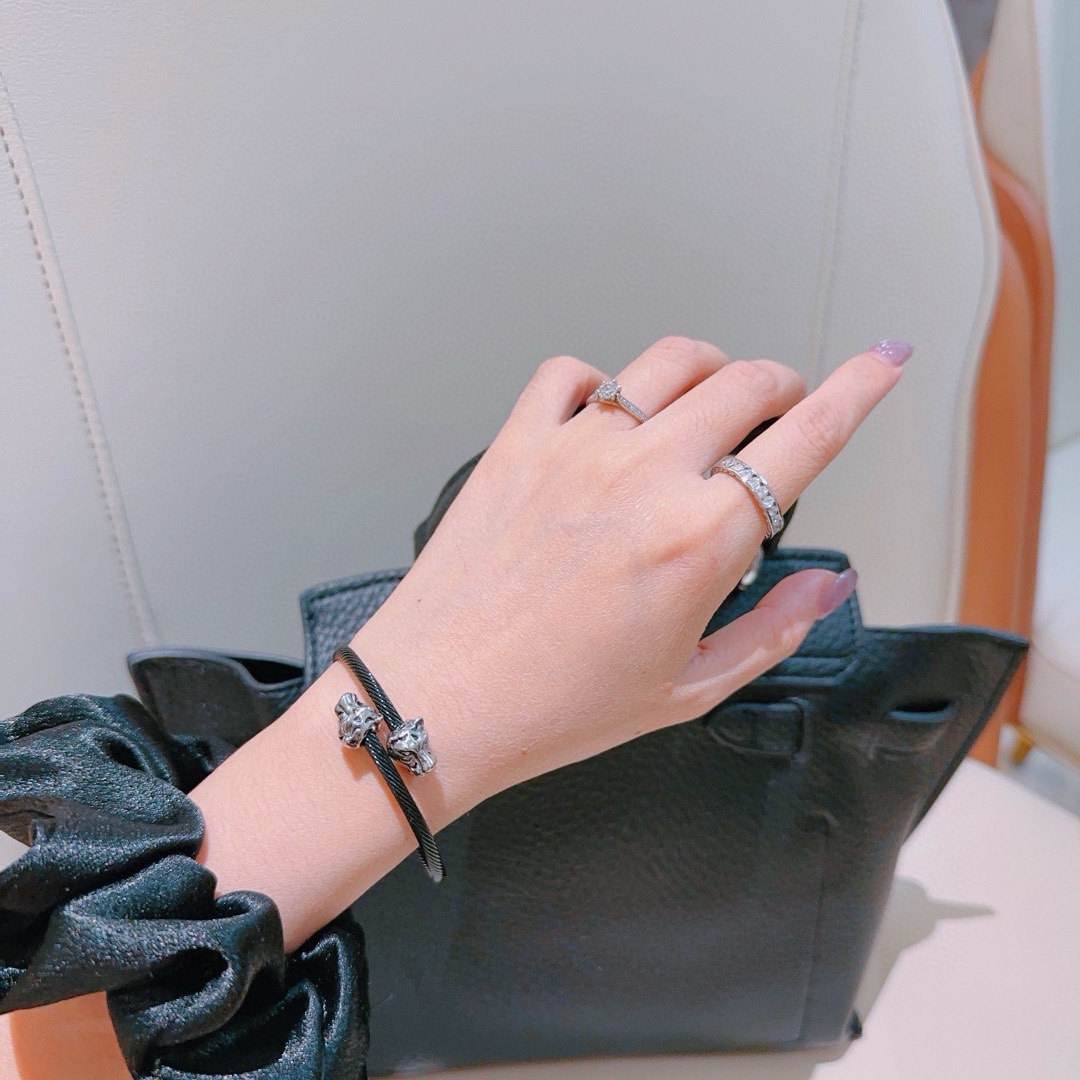 Gucci luxury item 6