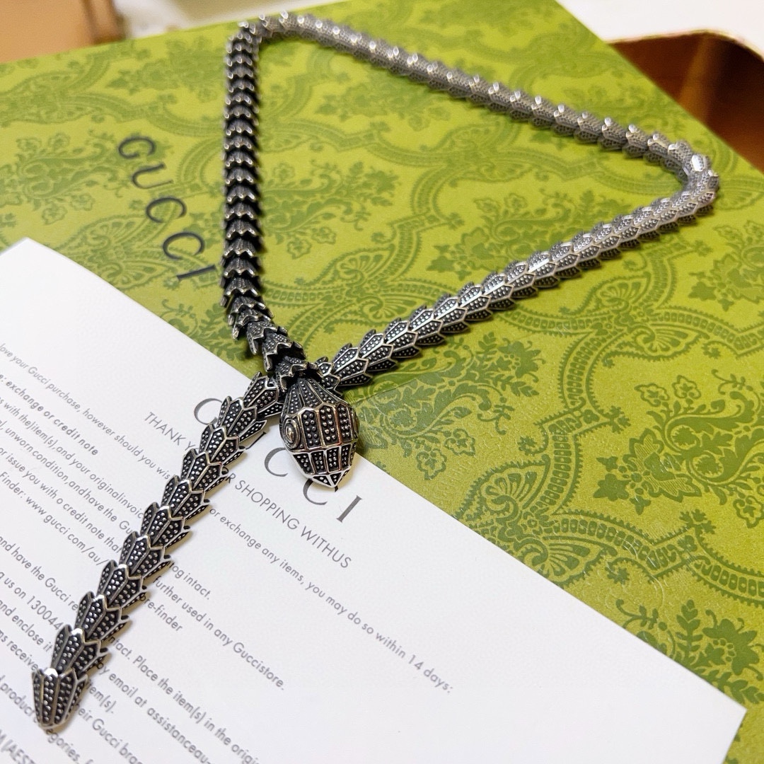 Gucci luxury necklace 4