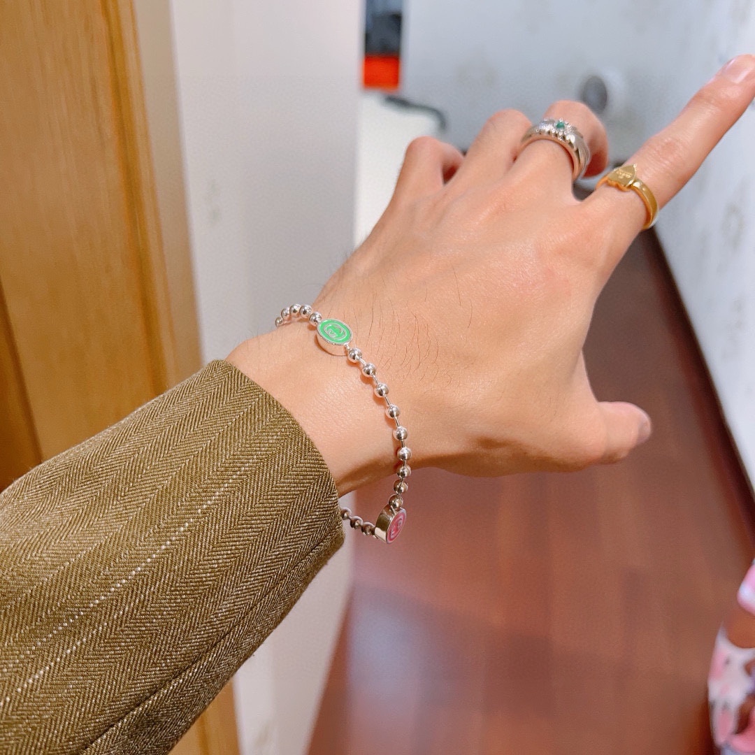 Gucci luxury bracelet 9