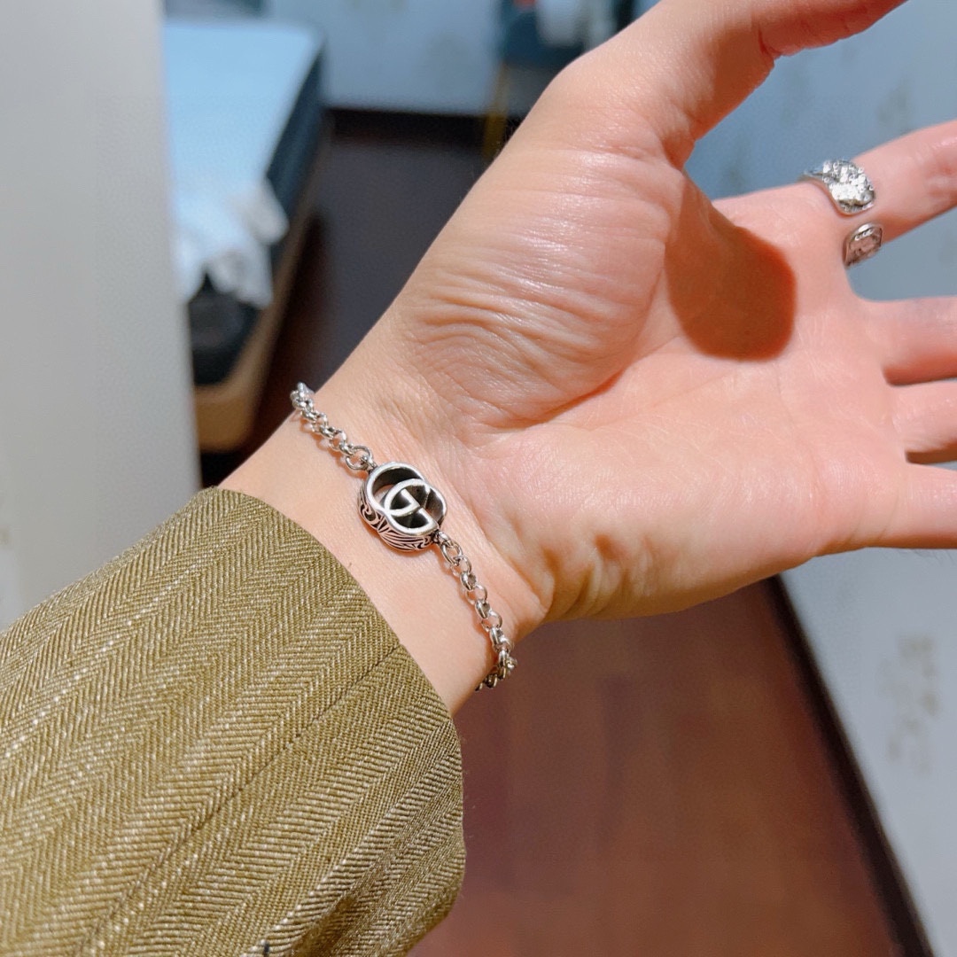 Gucci luxury bracelet 4