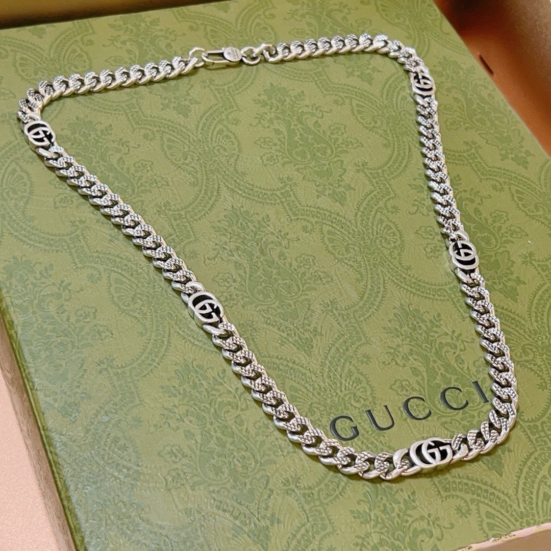 Gucci luxury necklace