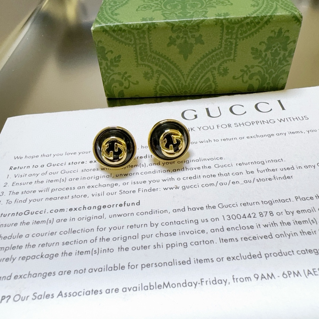 Gucci luxury item 4