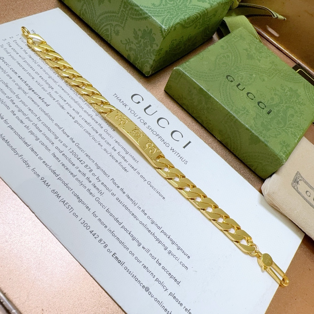 Gucci luxury bracelet 2