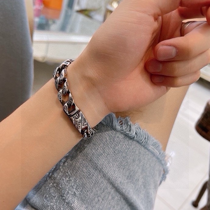 Gucci luxury bracelet 3