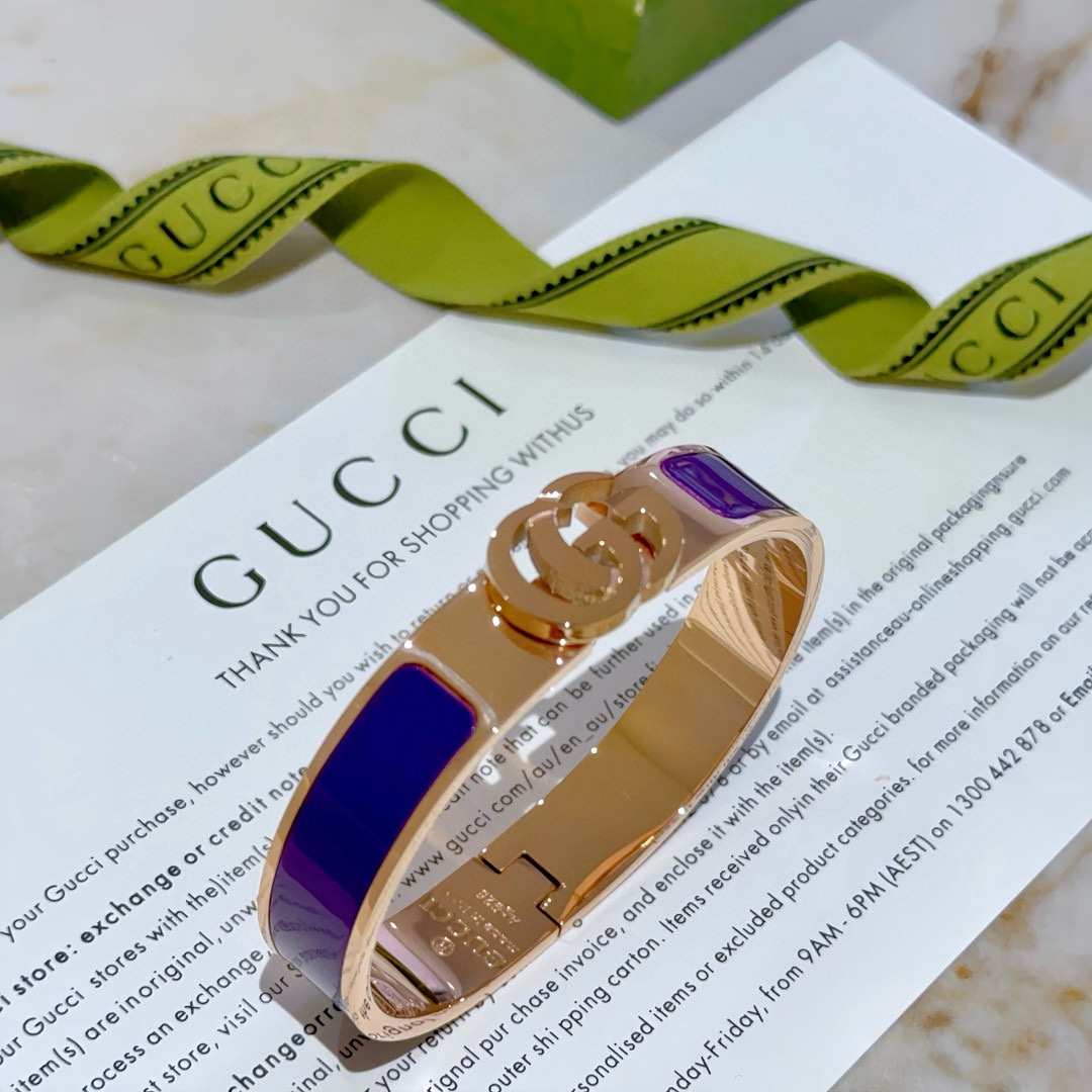 Gucci luxury item 4