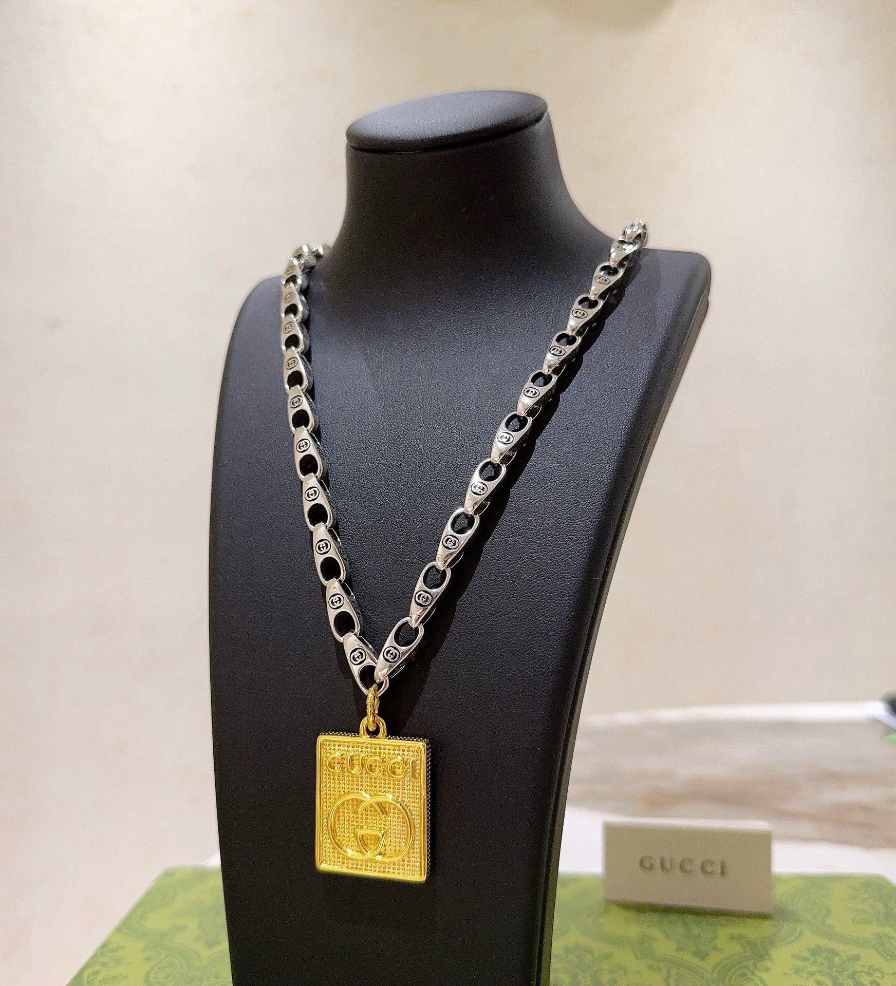Gucci luxury necklace 5