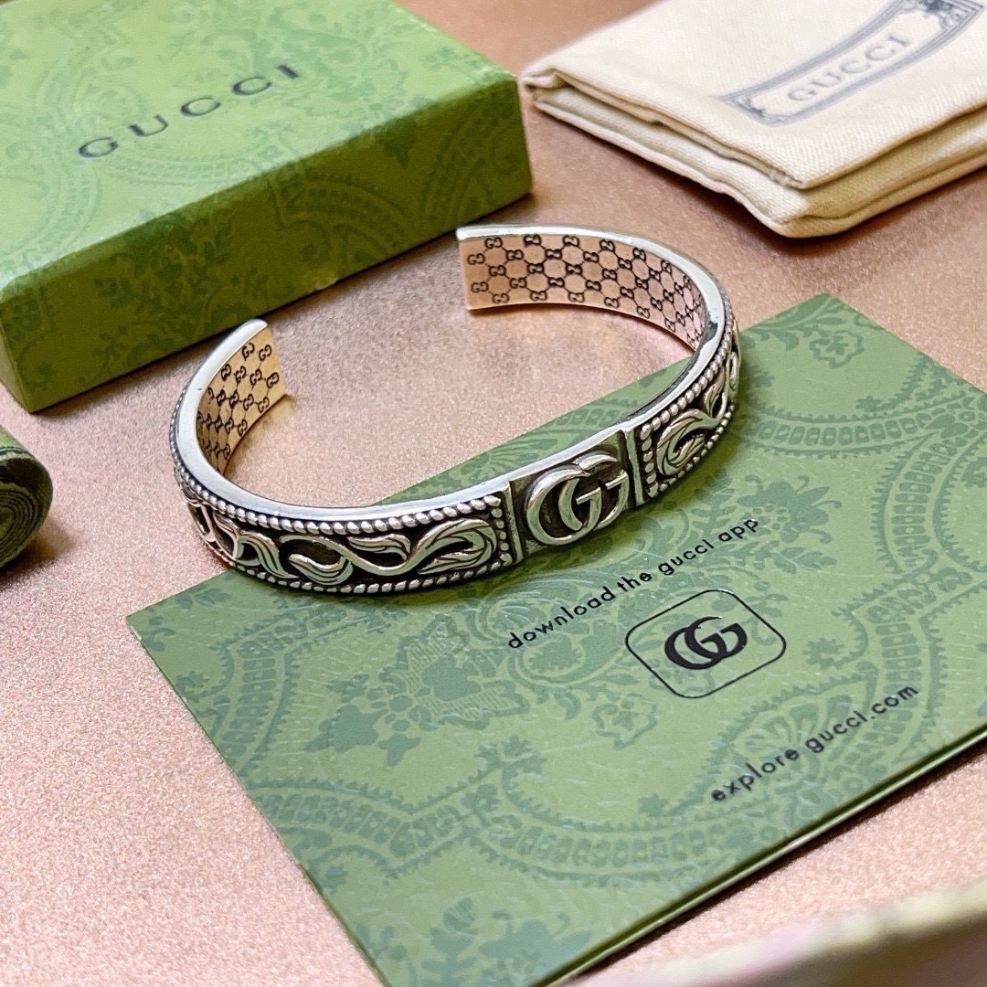 Gucci luxury item 7