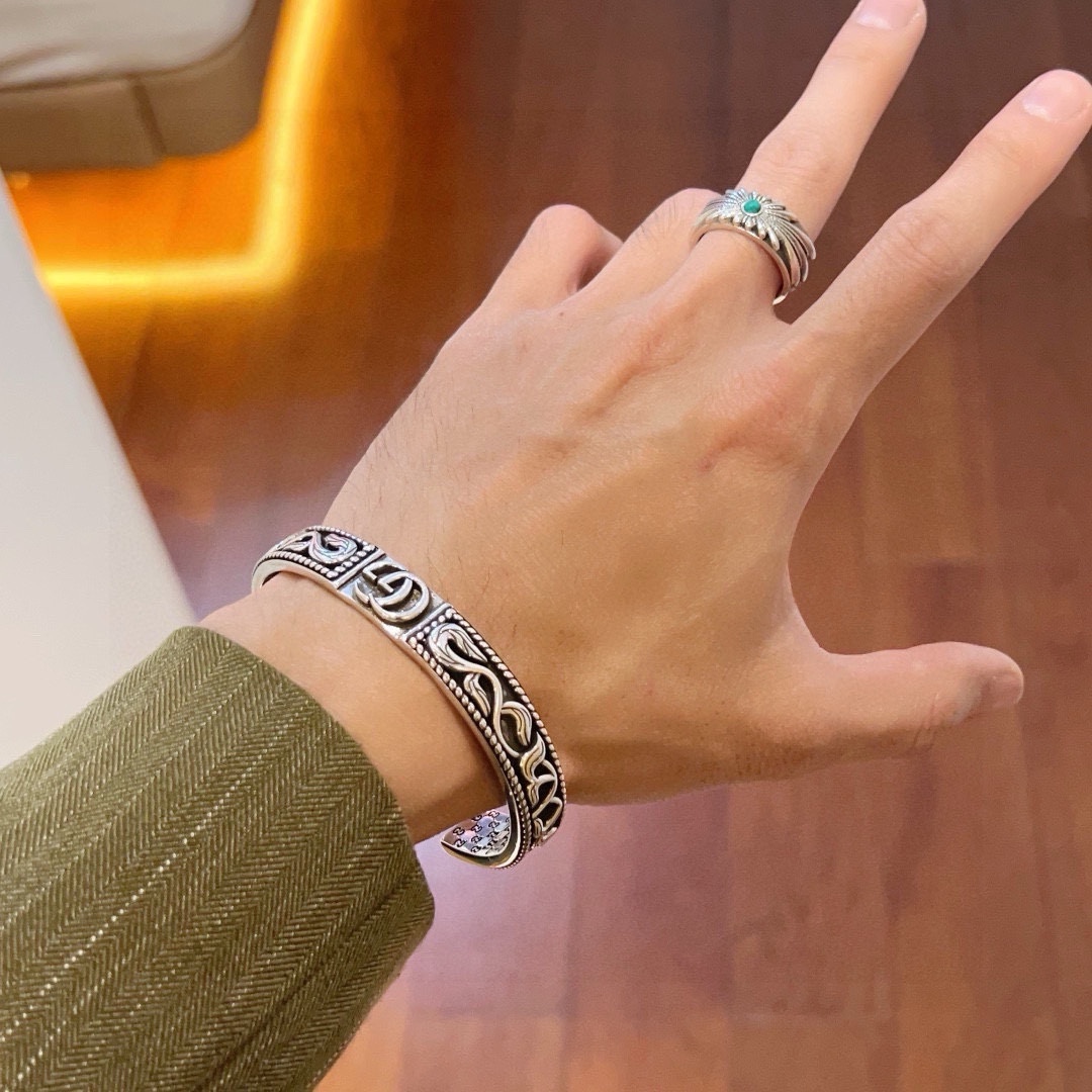 Gucci luxury item 3